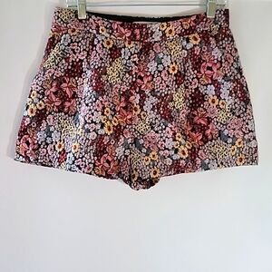 MOODIE | Floral Jaquard Shorts